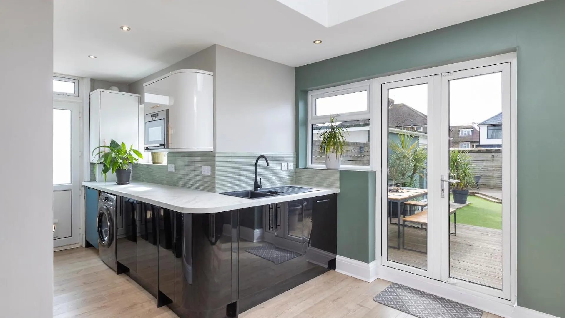 度假居 Melrose- Beautiful 4 Bedroom Home With Parking 布赖顿