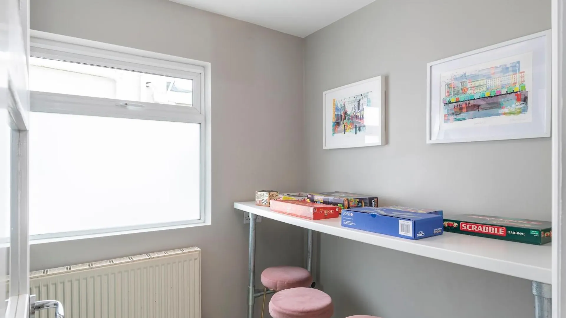 Melrose- Beautiful 4 Bedroom Home With Parking 布赖顿